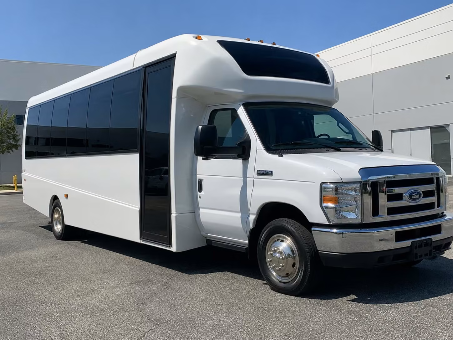 18 passenger minibus